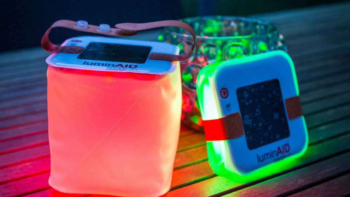 Lampes solaires gonflables portables : une excellente idée de LuminAID !